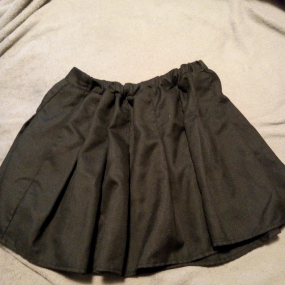 Black Pleated Skirt - Picture 2 of 2